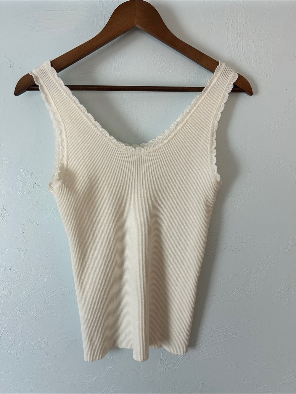 Knit Ribbed Cream Tank Top - Picture 2 of 5